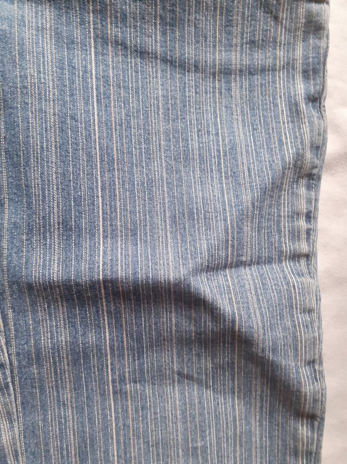 Pantacourt bleu rayé verticalement - photo numéro 2