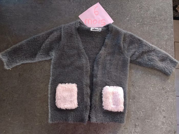 Gilet doux 6 mois - photo numéro 2