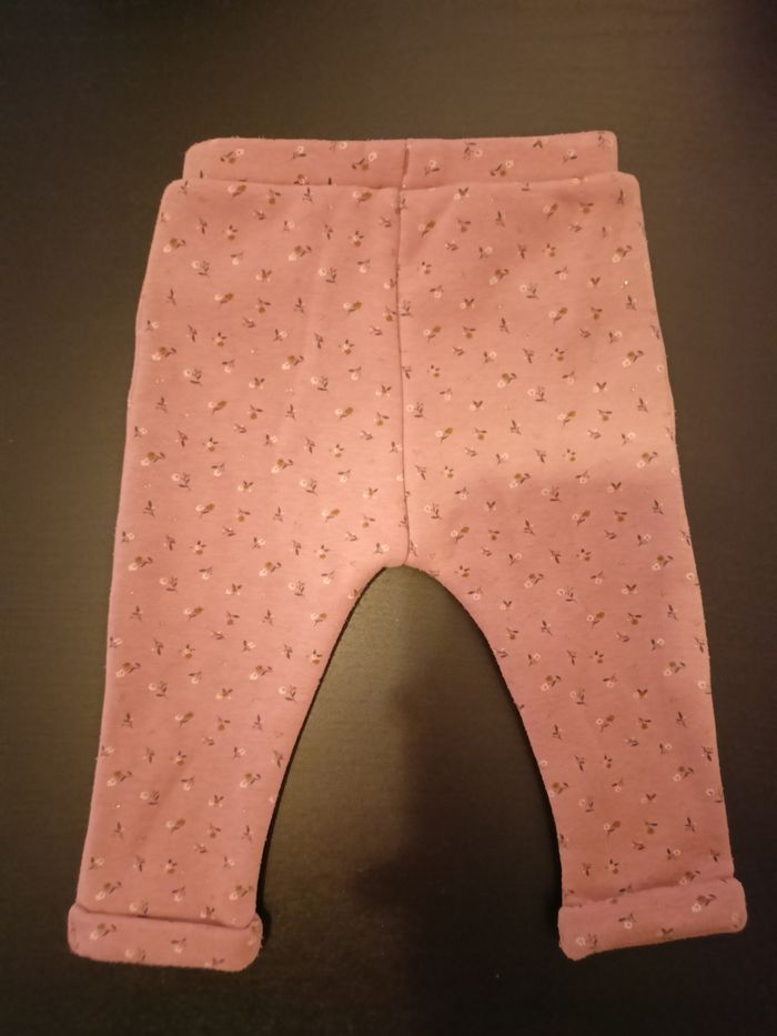 Lot pantalons fille (9 mois) - photo numéro 2