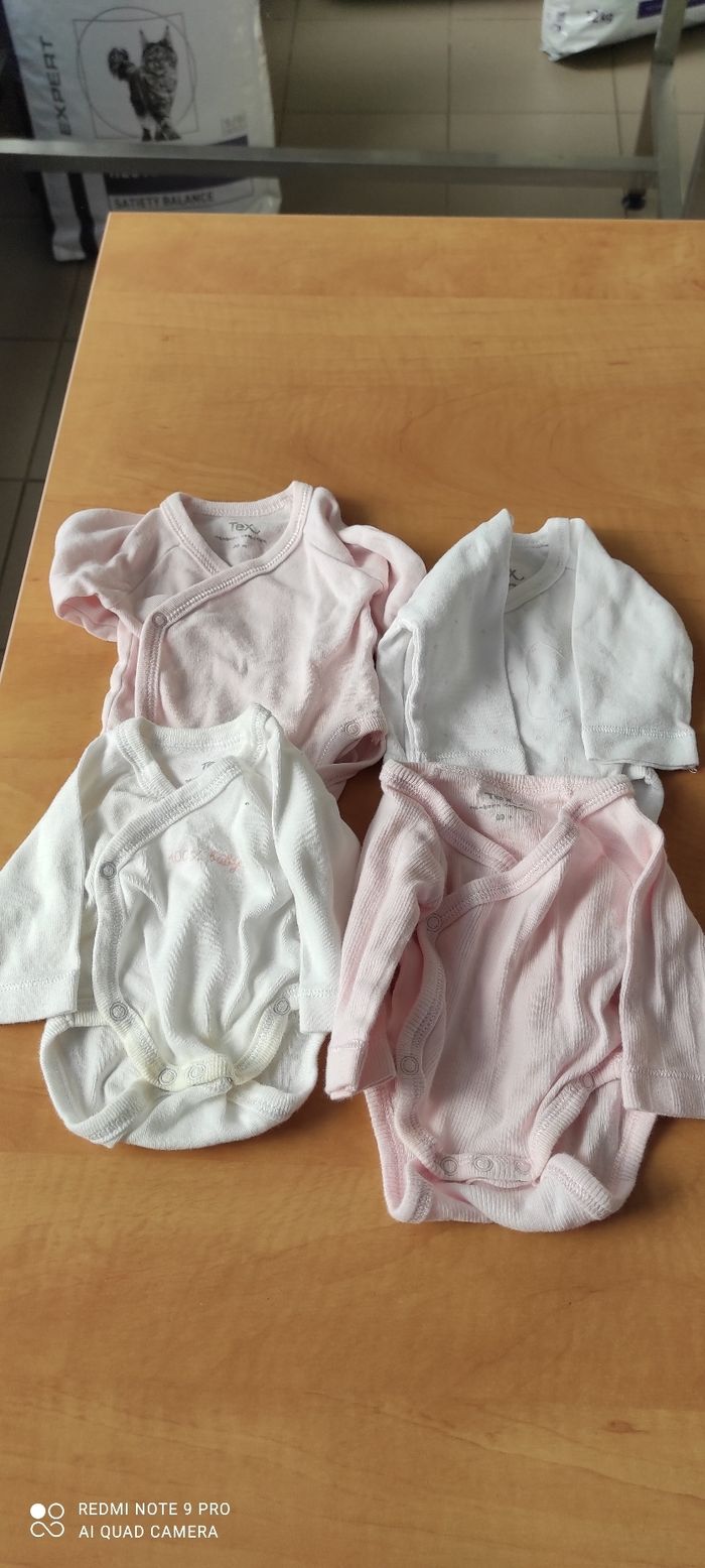 Lot vêtements naissance fille - photo numéro 3