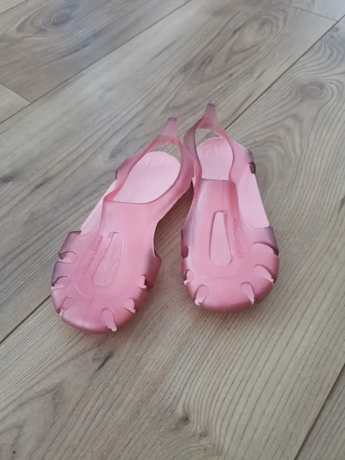 Chaussons d'eau fille 26