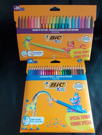 Crayons et feutres de couleur