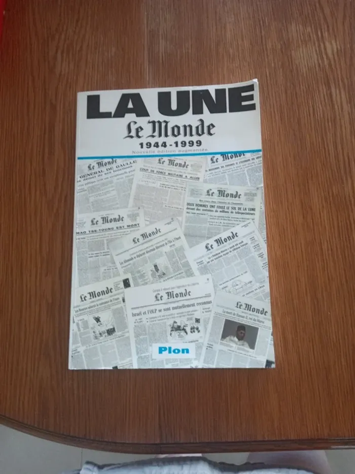 Livre la une