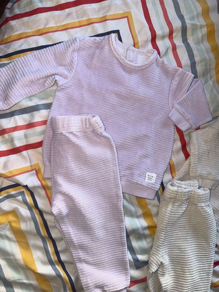 Deux ensemble 23mois - photo numéro 2