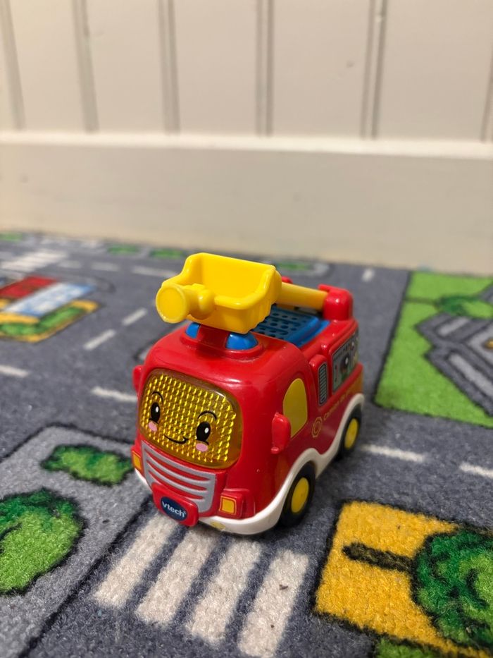 Tut tut bolide Mahé camion de pompiers - VTech - photo numéro 2