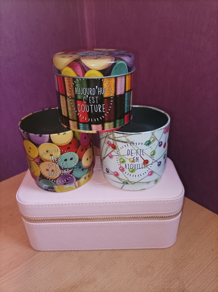 Vend boîte de rangement pour couture - photo numéro 3
