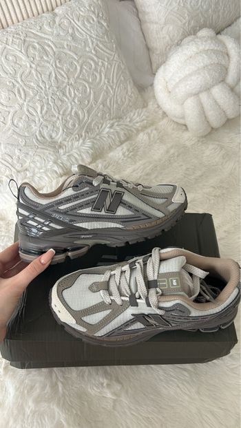 Baskets taupe marron 