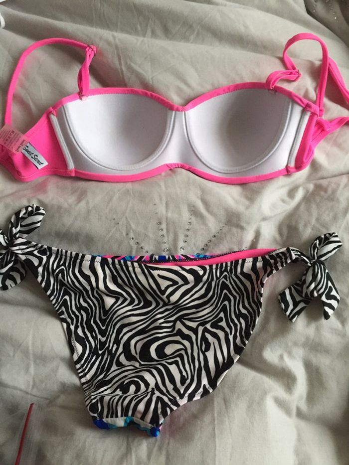 Maillot de bain 2 pièces - photo numéro 2