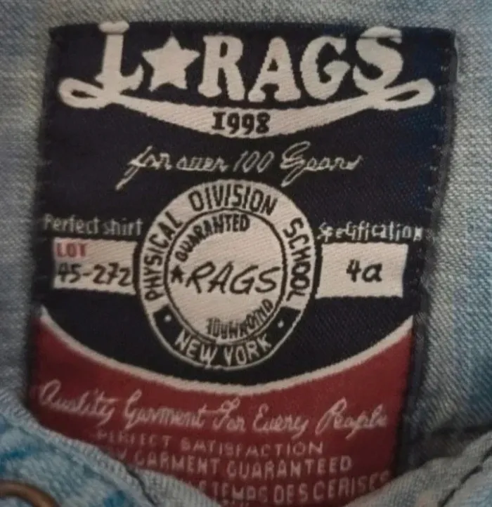 Magnifique  chemise  en jean taille 4 ans - photo numéro 5