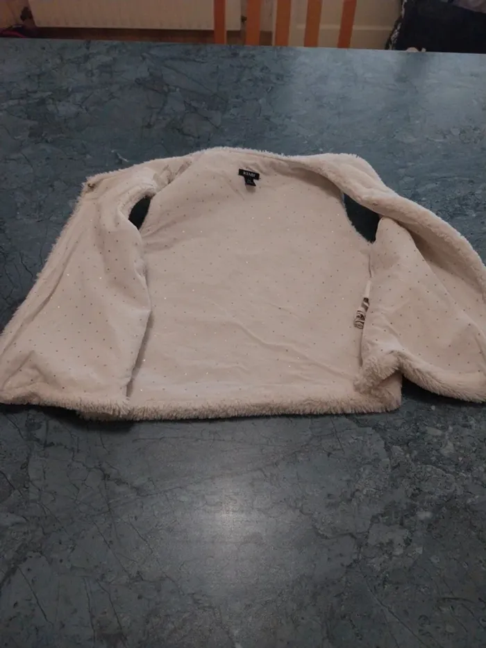 Veste sans manche T.6 ans - photo numéro 4