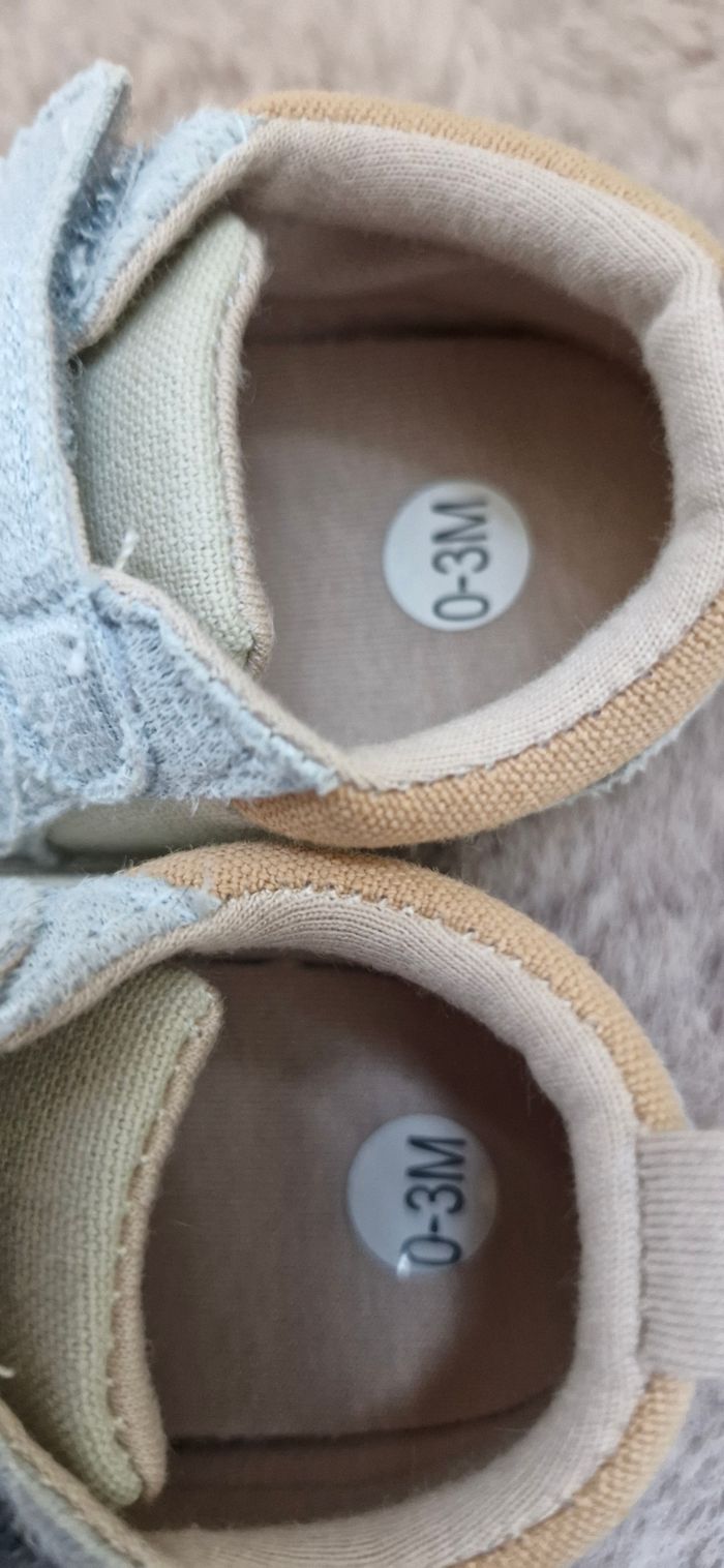 Chaussure à scratchs bébé taille 0-3 mois Vert d'eau et bleu marron - photo numéro 4