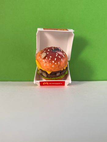 Zuru Mega Gross Minis - McMaggot Burger