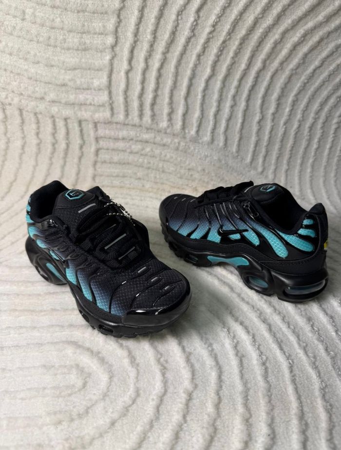 Nike tn noir bleu fluo enfant 31