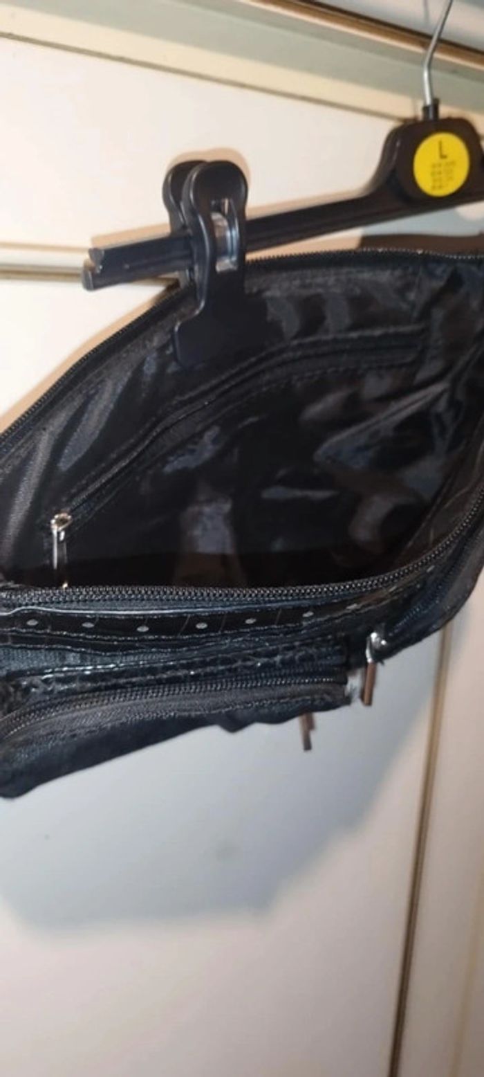 Pochette - photo numéro 4