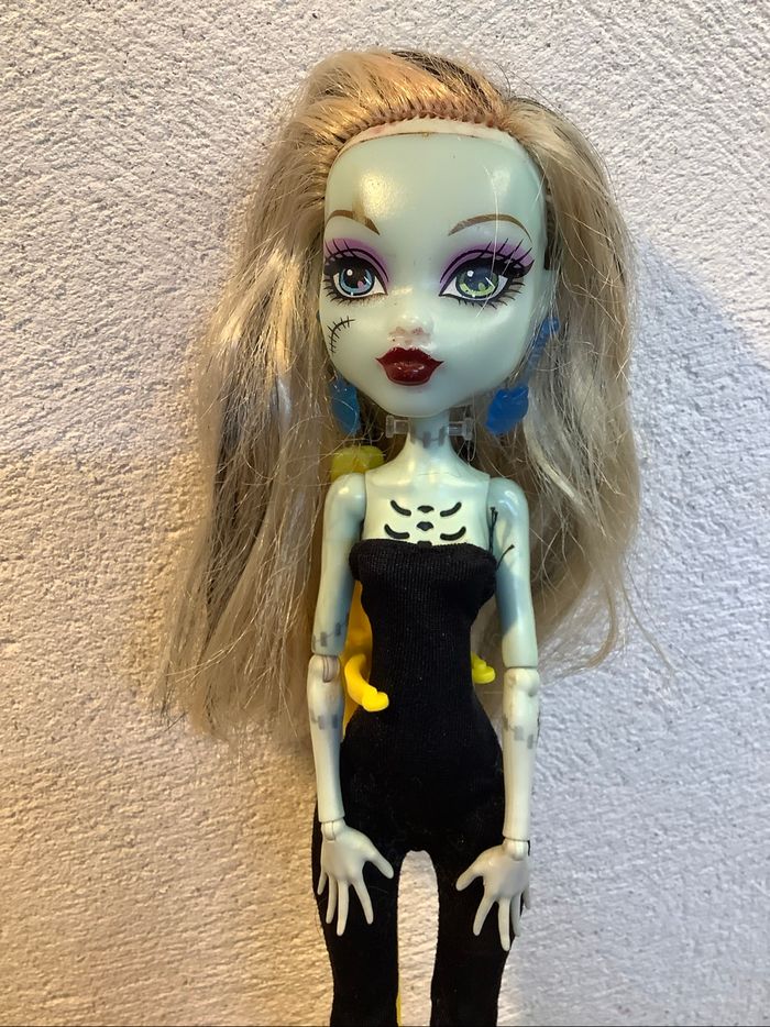 Poupee Monster high mattel frankie stein - photo numéro 3
