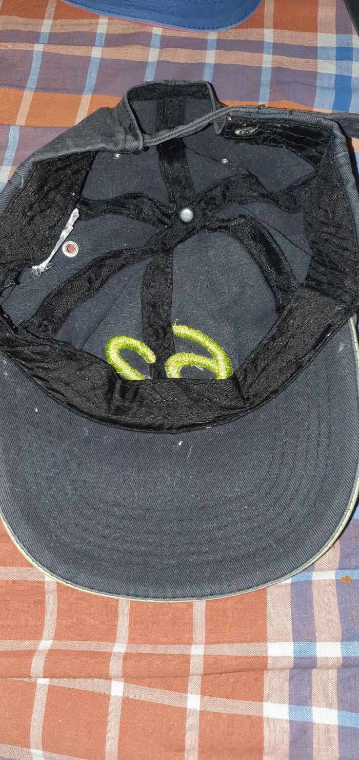 Casquette - photo numéro 2