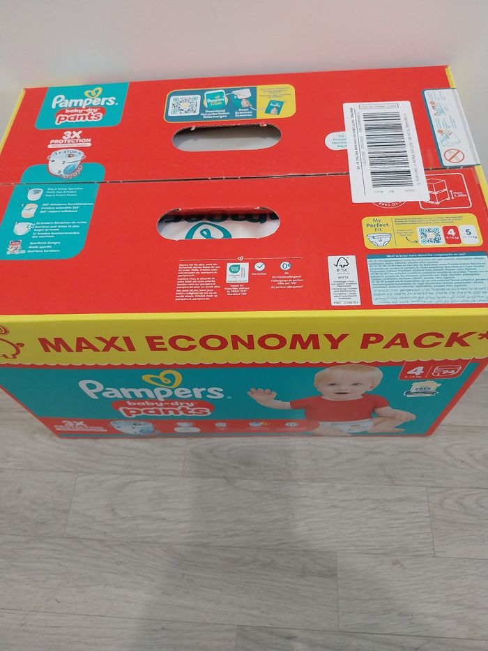 Carton pampers taille 4 pants 94 couches - photo numéro 2