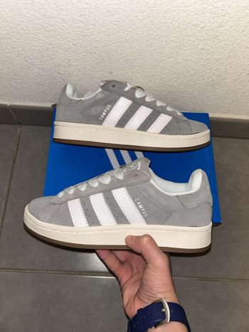 Adidas Campus gris T43