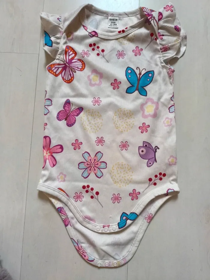 Lot de 3 bodies fille 12 mois - photo numéro 4