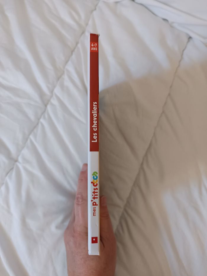 Livre Les Chevaliers - photo numéro 5