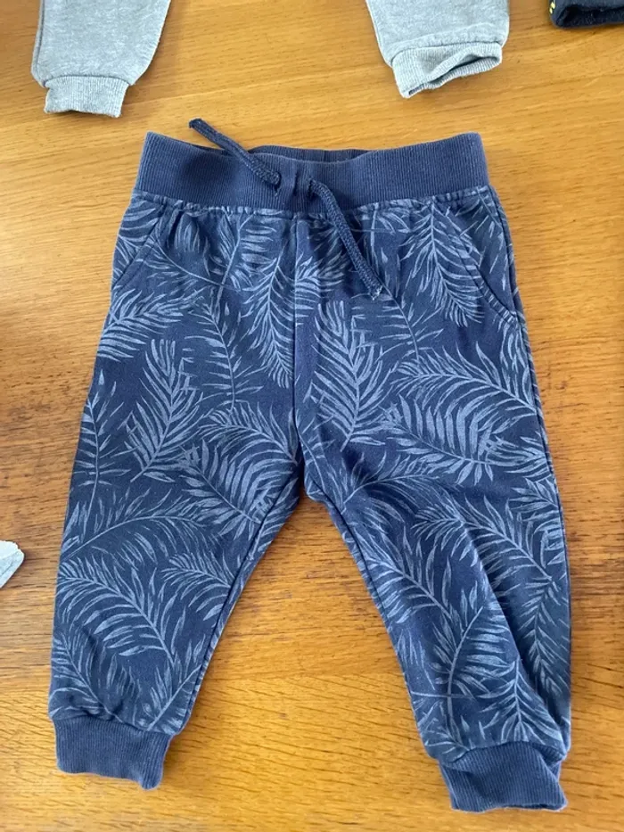 Lot 4 pantalons coton 12 mois - photo numéro 2