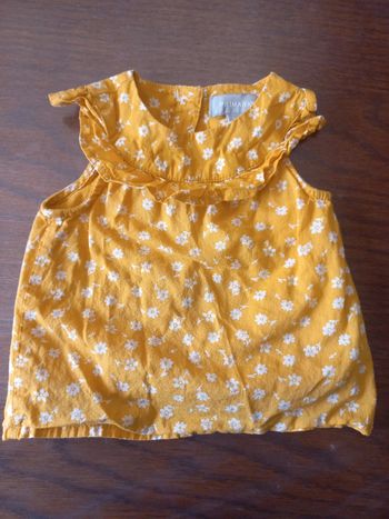 Tunique/t-shirt sans manches jaune fleurie 6 mois Primark