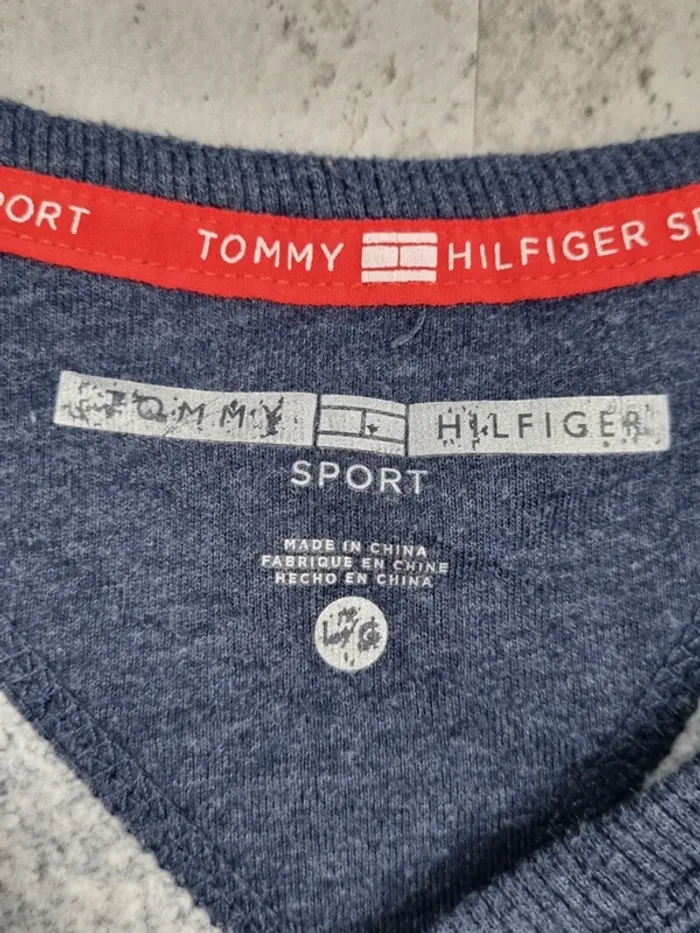 Sweat Tommy Hilfiger bleu à étoiles – Taille L Femme (mesures en photos) - photo numéro 7