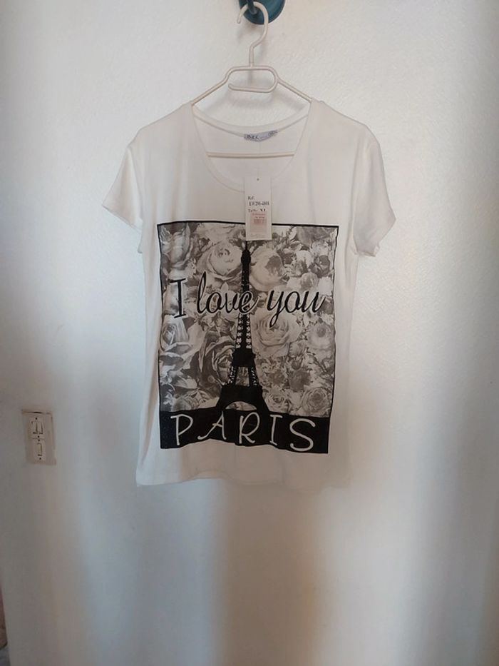 Tee-shirt neuf  tour eiffel taille xl