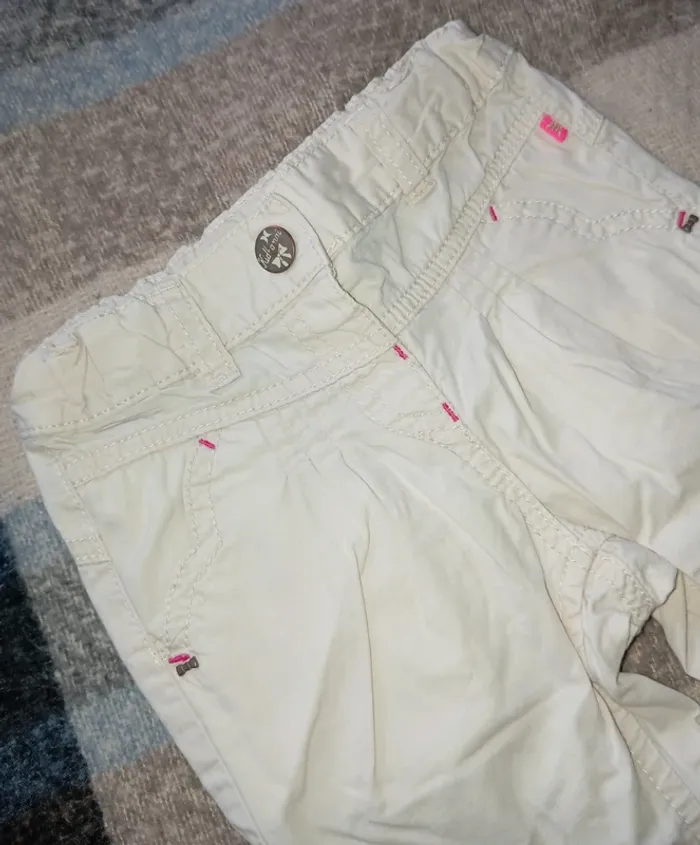 Pantalon en toile beige Kiabi taille 24 mois - photo numéro 4