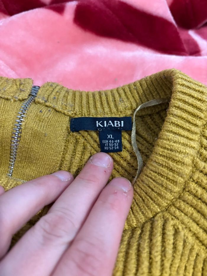 Pull jaune foncé - photo numéro 4