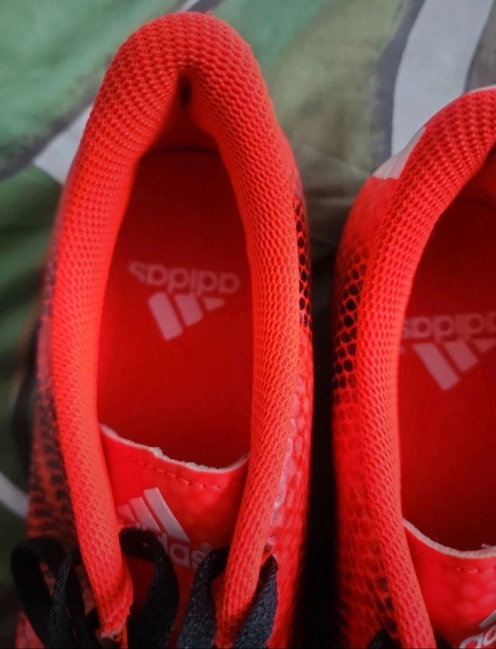 Chaussures à crampons taille 42 - photo numéro 3