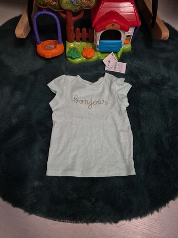 T-shirt menthe "bonjour" neuf