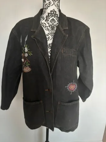 Veste jeans brodées taille 42