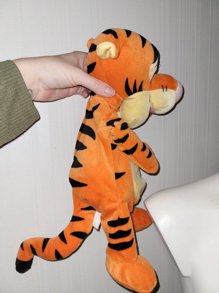 Peluche tigrou disney - photo numéro 2