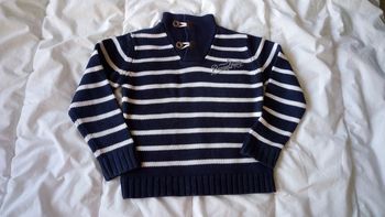 Très beau Pull à rayure bleu marine et blanc