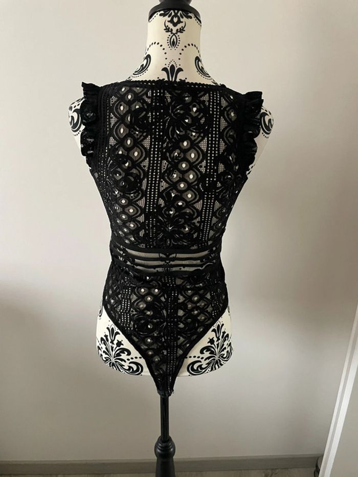 Body sans manches à volant noir en dentelle sexy whoo taille S/M - photo numéro 5