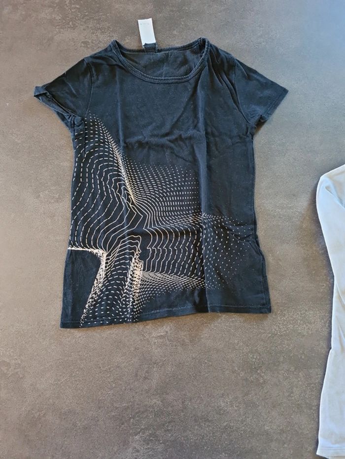 Lot 4 manches courtes + 1 ML - photo numéro 5