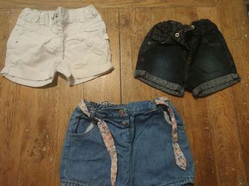 Lot 3 shorts Kiabi 24 mois