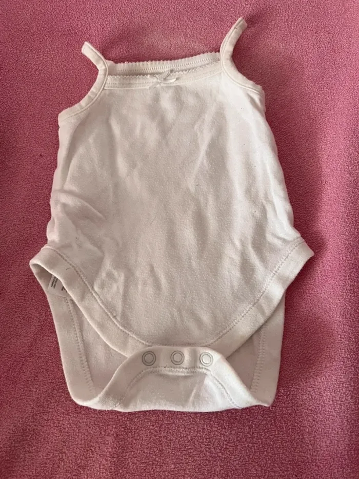 Lot de 7 bodys manches courtes - 9 mois - photo numéro 5