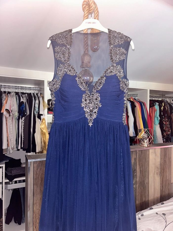Robe de cérémonie - photo numéro 2