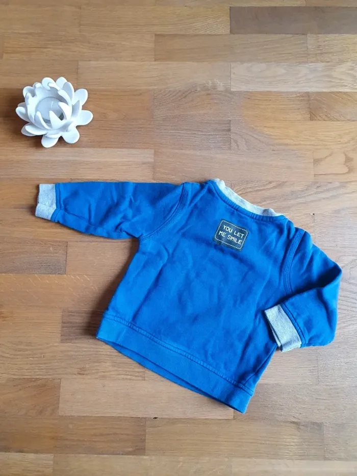 Pull bleu - photo numéro 4