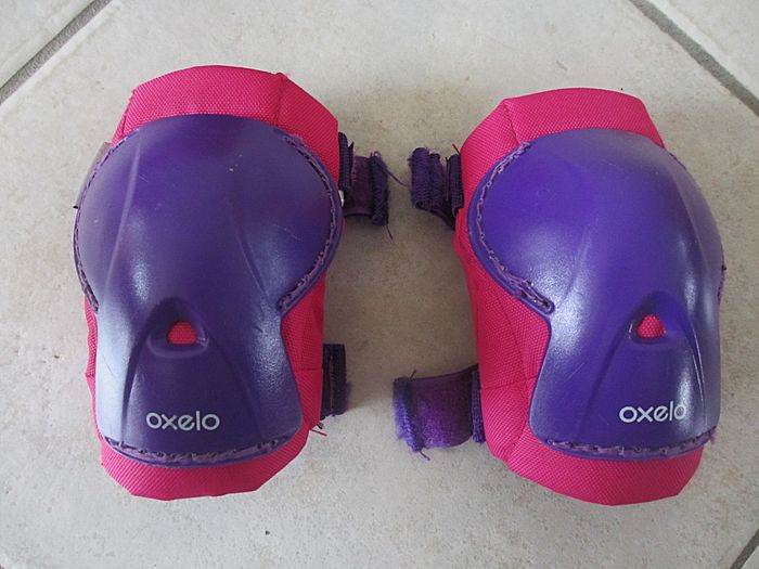 Set de 3 x 2 protections roller / trottinette/ skate enfant Play Oxelo XS 6-10 ans - photo numéro 3