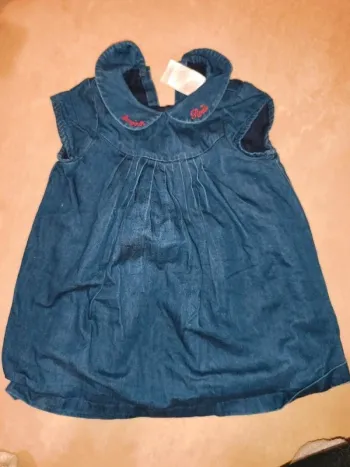 Robe en jean taille 18 mois marque du pareil au même