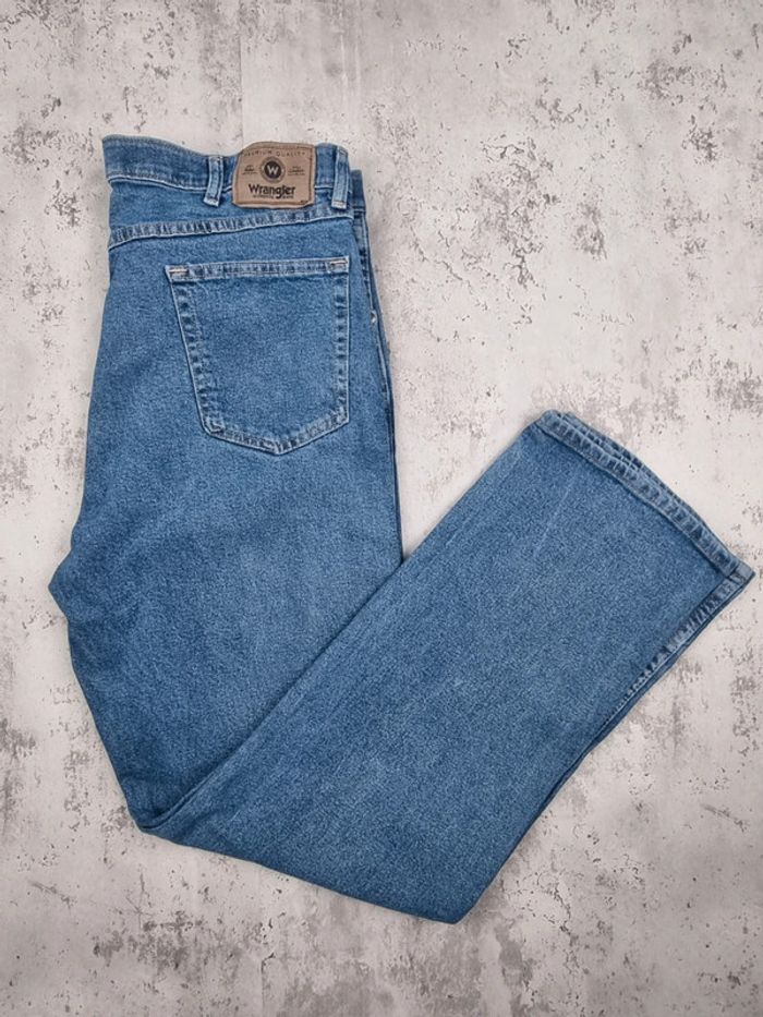 Jean Wrangler bleu Taille 38x32 (mesures en photos)