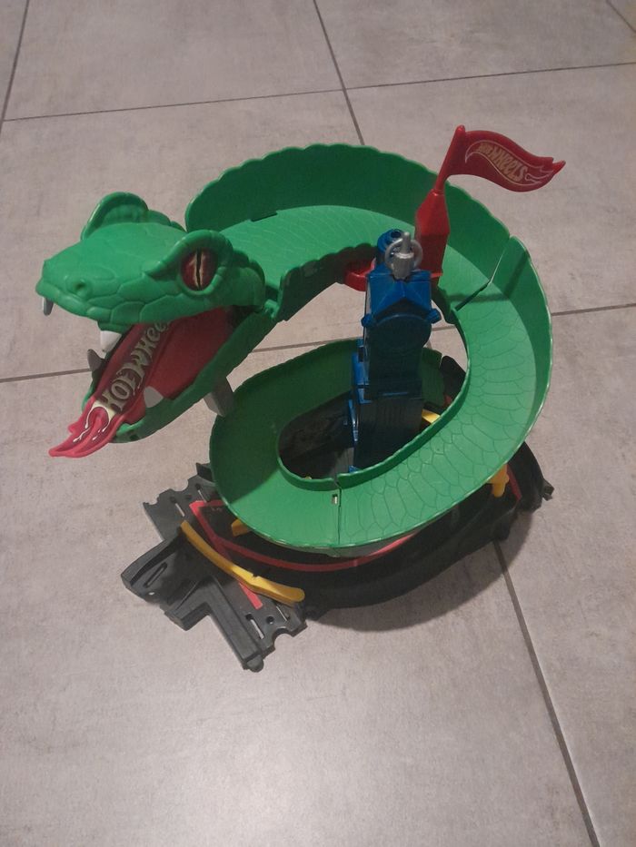 Hot wheels City Cobra Crush playset - photo numéro 4