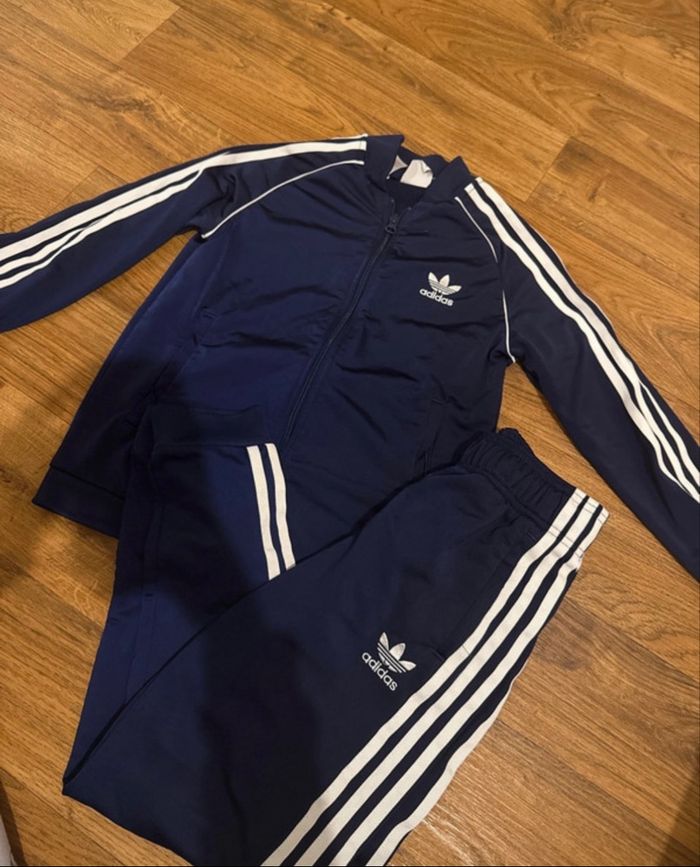 Ensemble adidas