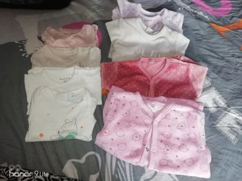 Lot de 4 bodys et 4 pyjamas