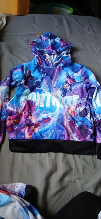 Sweat velours fortnite 6 ans