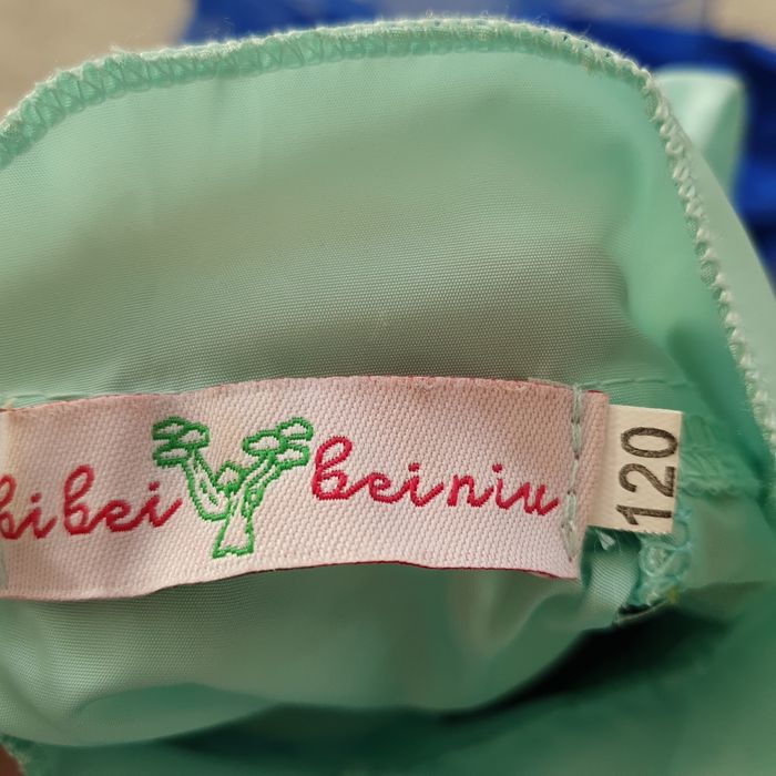 Robe Déguisement Elsa Reine des Neiges 120cm - photo numéro 9