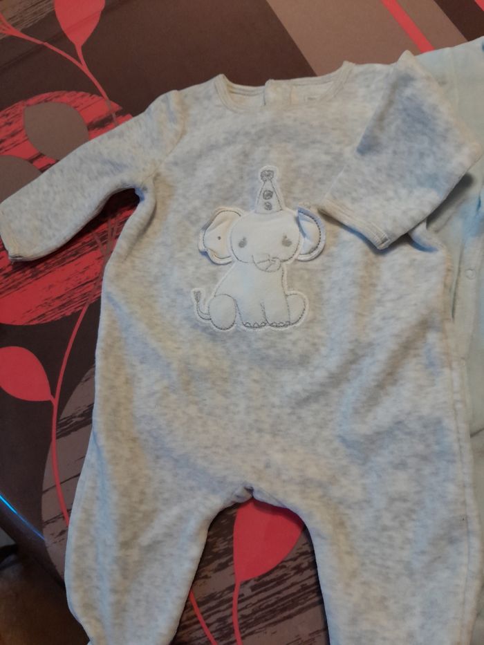 Lot de 2 pyjamas bébé - photo numéro 2